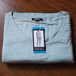 Badgley Mischka 2 Piece Pajama Set